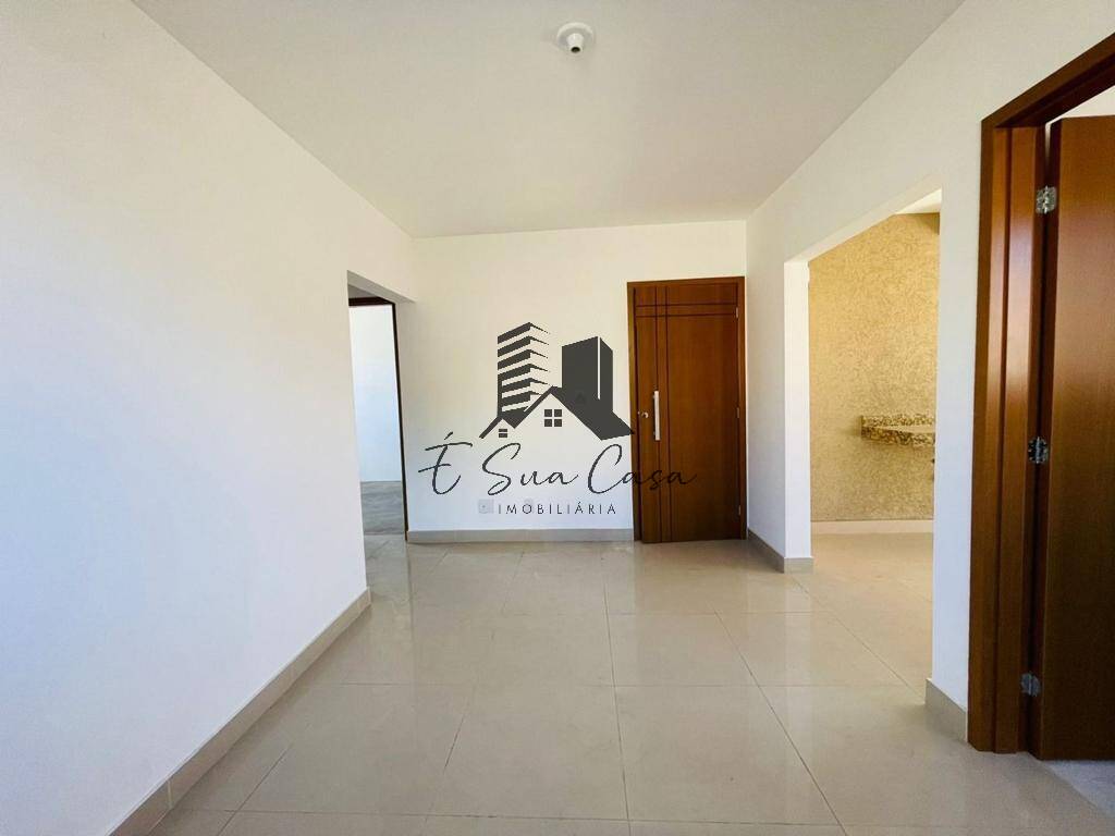 Apartamento à venda com 2 quartos, 60m² - Foto 2