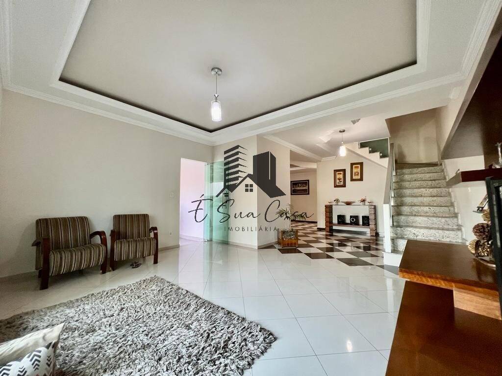 Casa à venda com 3 quartos, 150m² - Foto 4