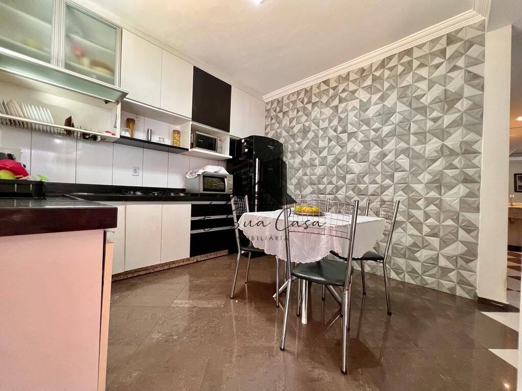 Casa à venda com 3 quartos, 150m² - Foto 26