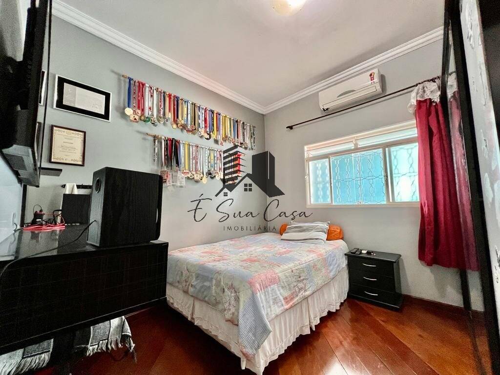 Casa à venda com 3 quartos, 360m² - Foto 15