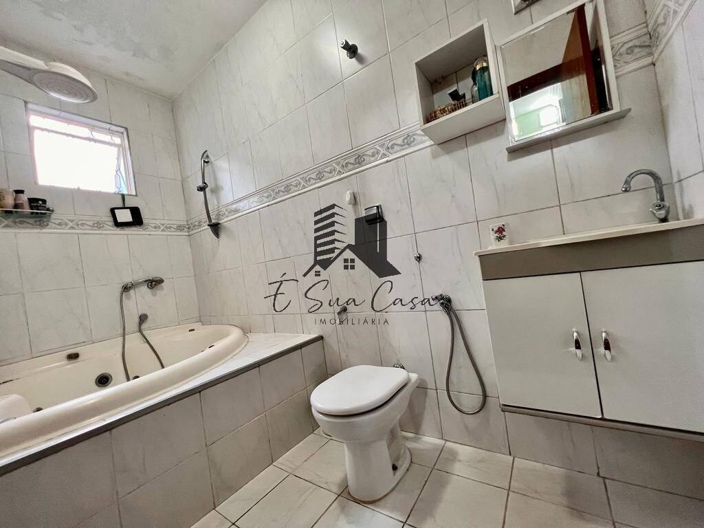 Casa à venda com 3 quartos, 360m² - Foto 13