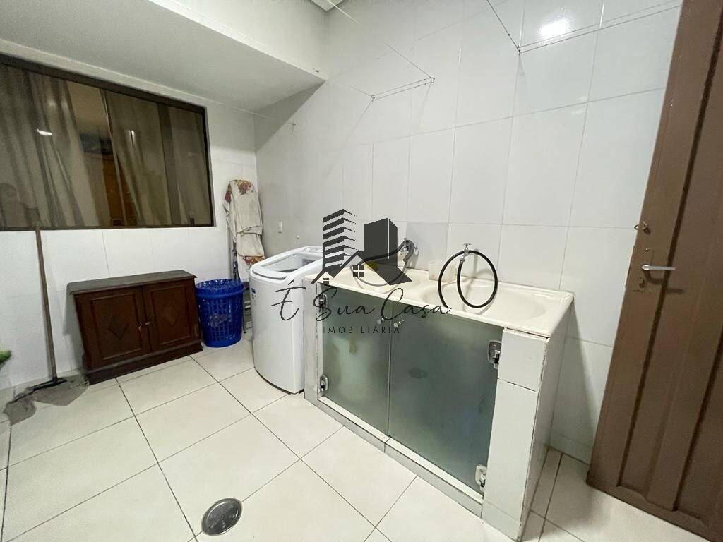 Casa à venda com 3 quartos, 250m² - Foto 21