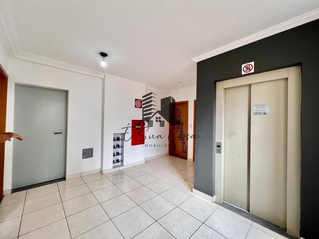 Apartamento à venda com 2 quartos, 110m² - Foto 2