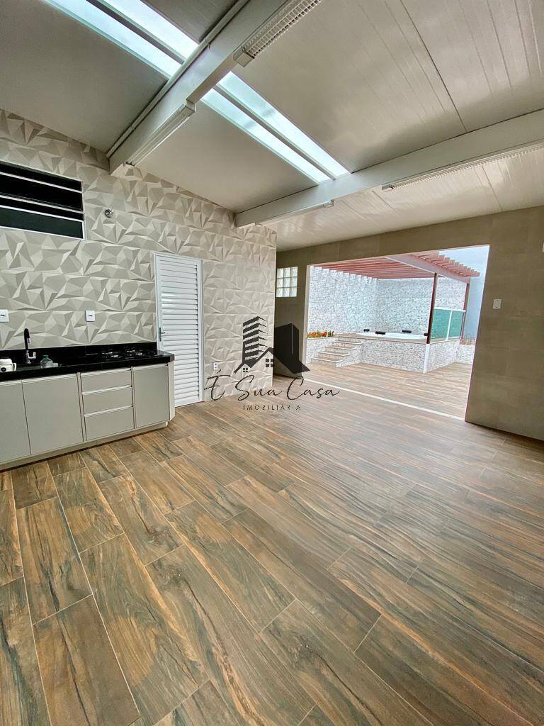 Casa à venda com 4 quartos, 192m² - Foto 4