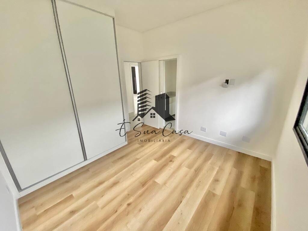 Casa à venda com 4 quartos, 247m² - Foto 5