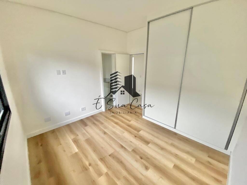 Casa à venda com 4 quartos, 247m² - Foto 6