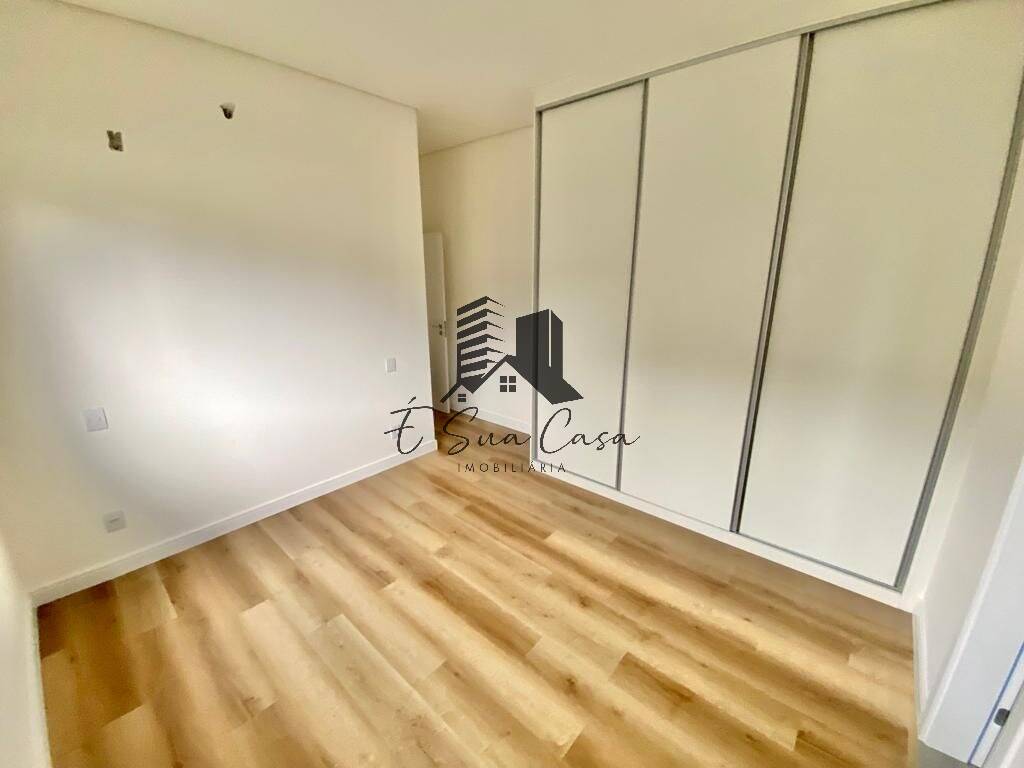 Casa à venda com 4 quartos, 247m² - Foto 10