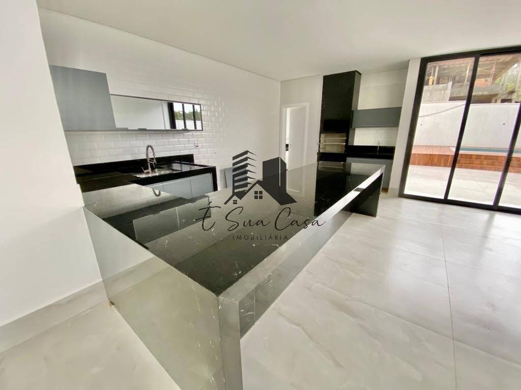 Casa à venda com 4 quartos, 247m² - Foto 20