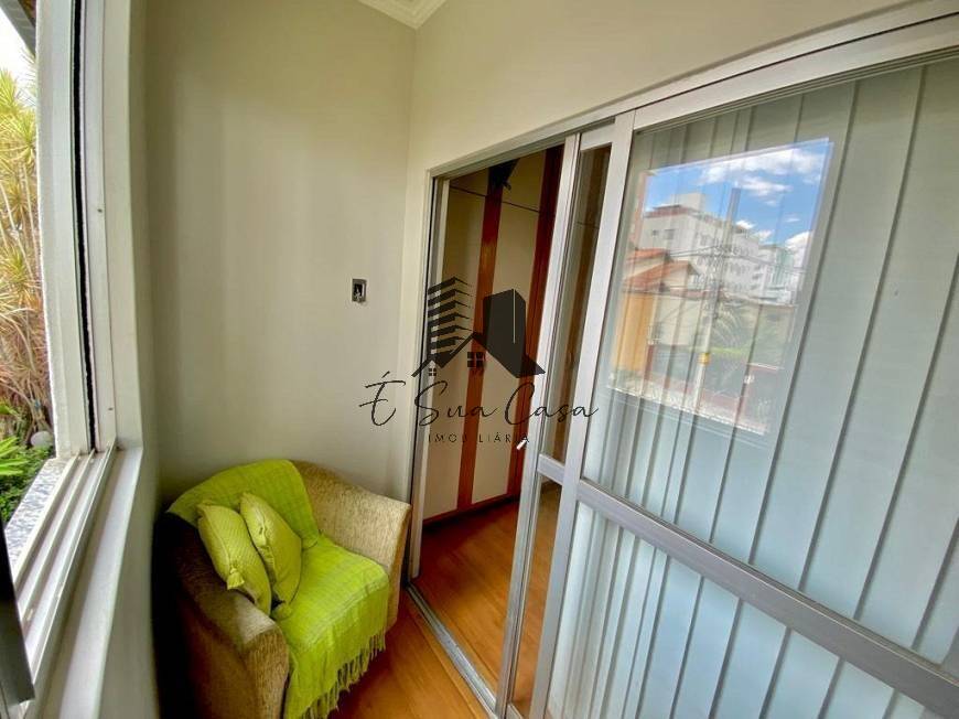 Casa à venda com 4 quartos, 360m² - Foto 10