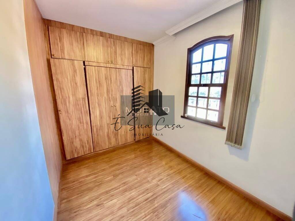 Casa à venda com 4 quartos, 240m² - Foto 21