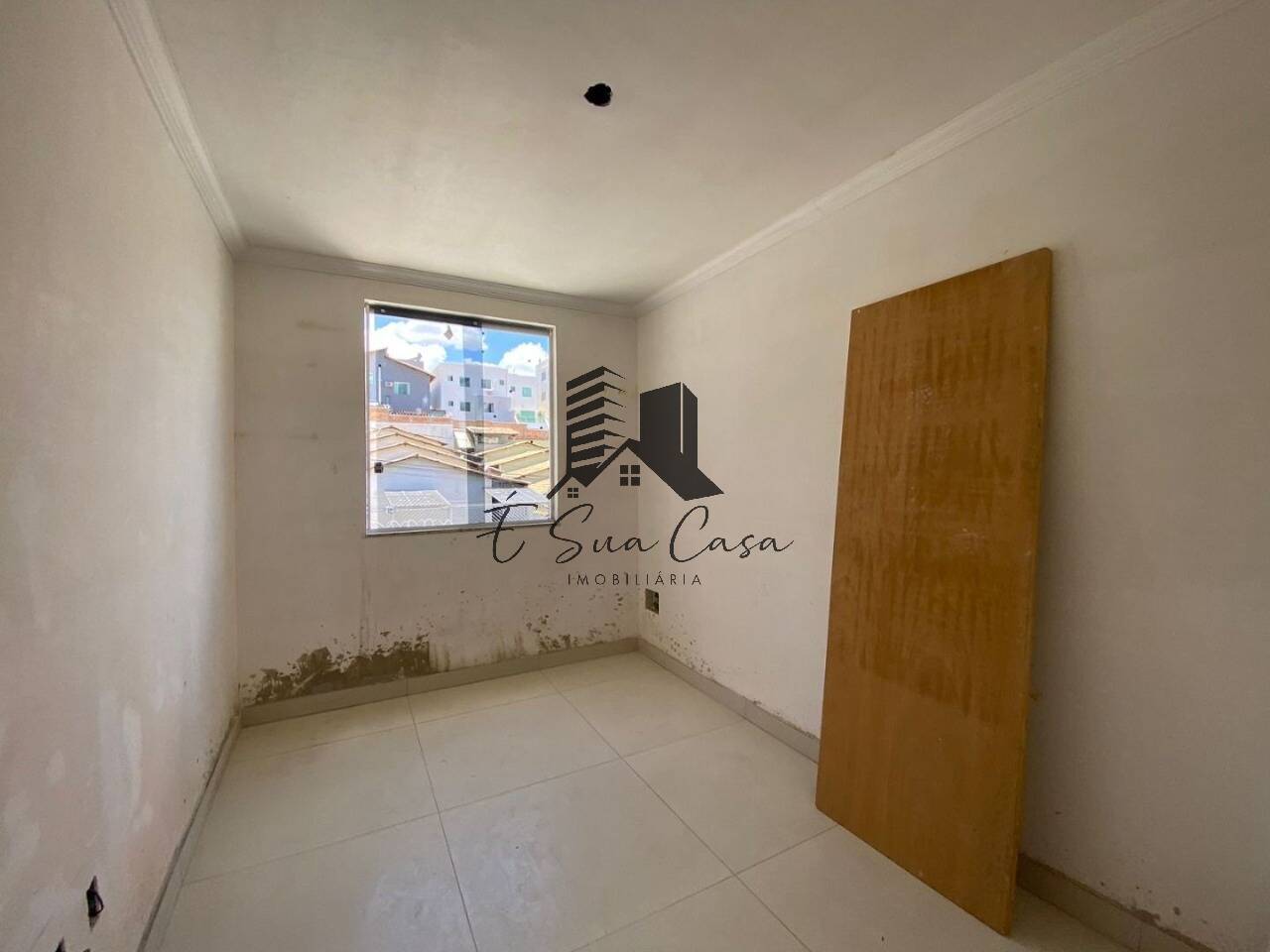 Casa à venda com 3 quartos, 233m² - Foto 5