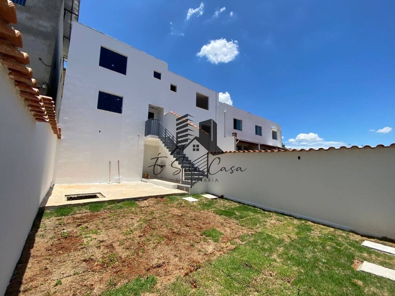 Casa à venda com 3 quartos, 233m² - Foto 11