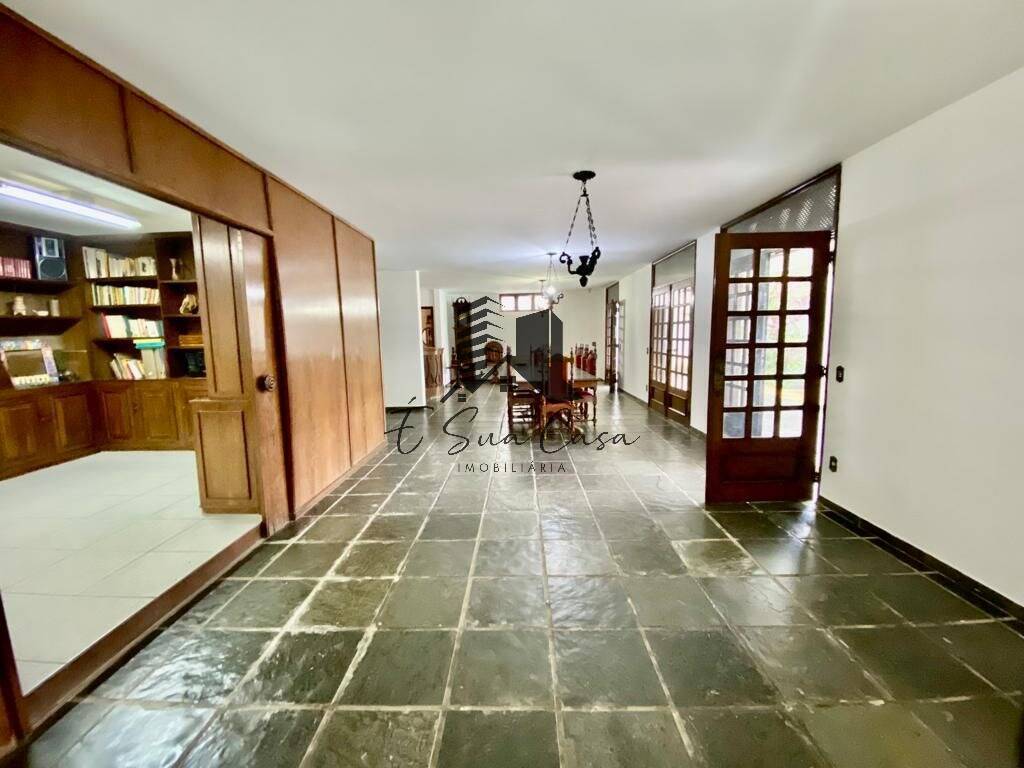 Casa à venda com 4 quartos, 440m² - Foto 5