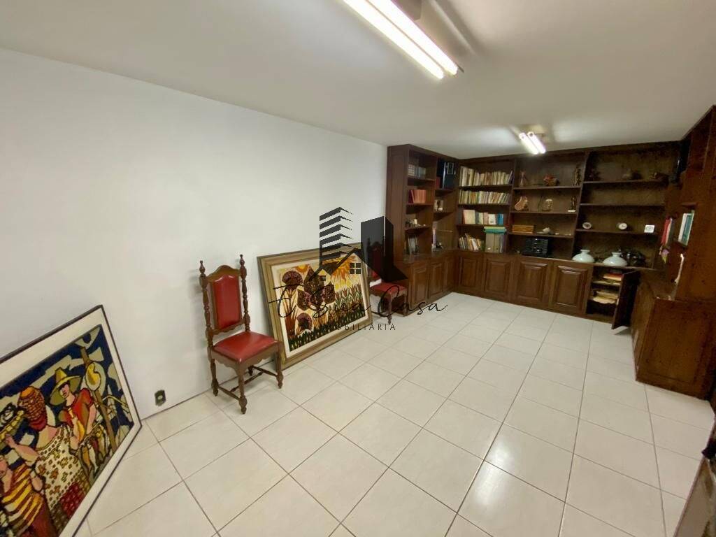 Casa à venda com 4 quartos, 440m² - Foto 10