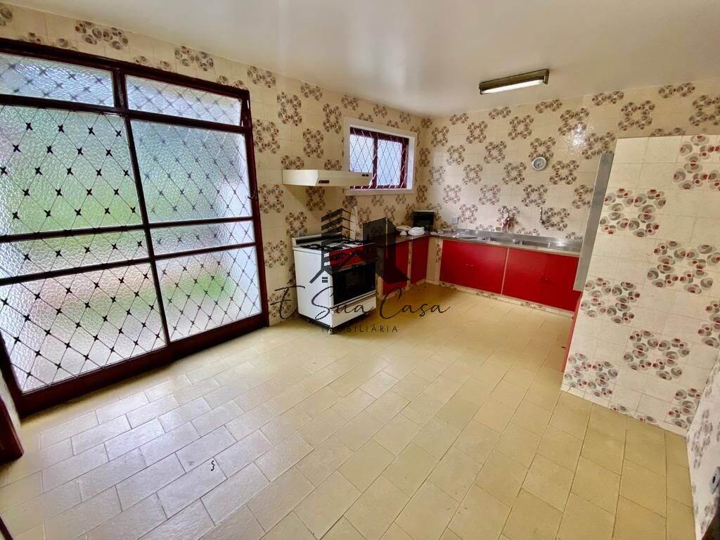 Casa à venda com 4 quartos, 440m² - Foto 26