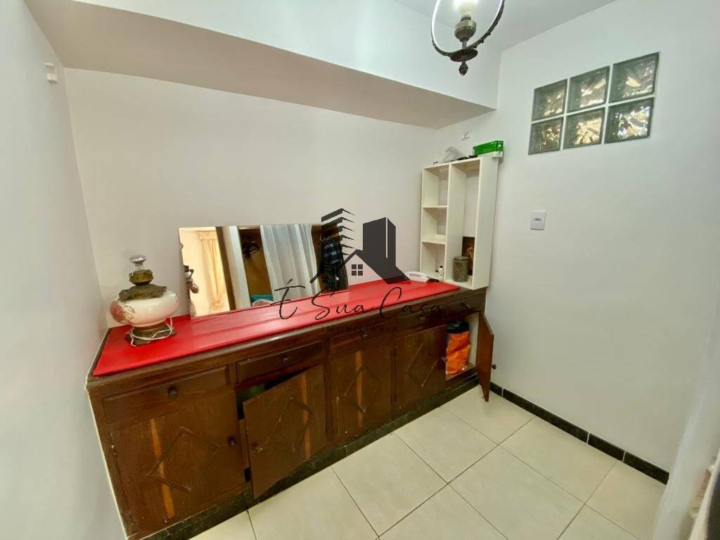 Casa à venda com 5 quartos, 300m² - Foto 9