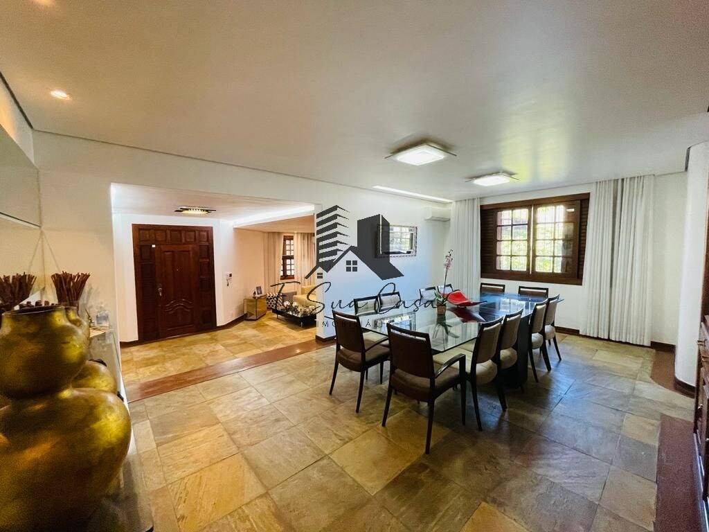 Casa à venda com 6 quartos, 541m² - Foto 11