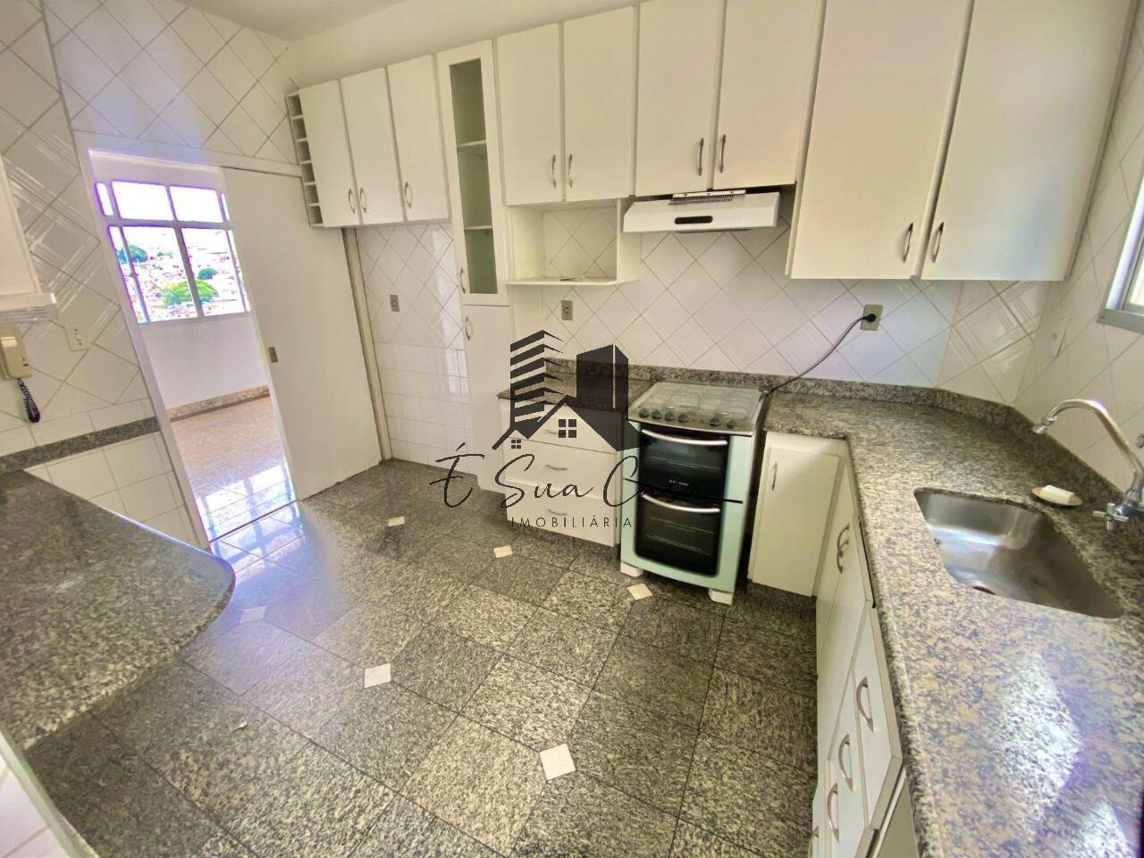 Cobertura à venda com 3 quartos, 240m² - Foto 16