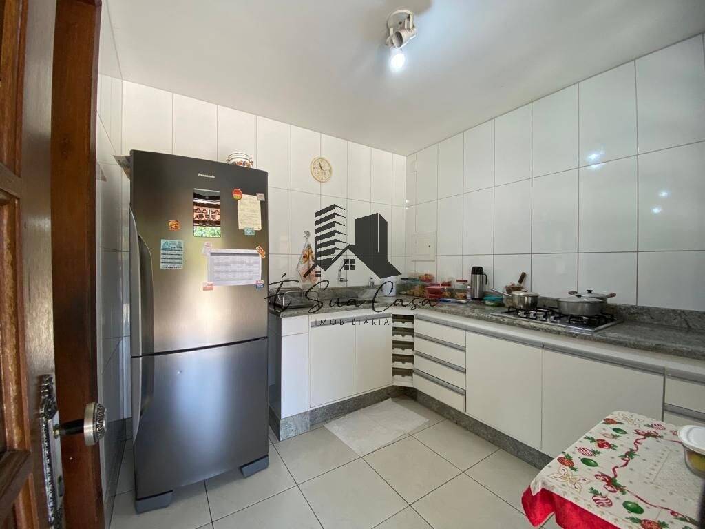 Casa à venda com 4 quartos, 208m² - Foto 12