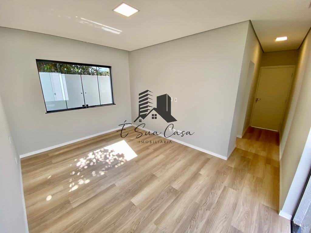 Casa à venda com 3 quartos, 155m² - Foto 7