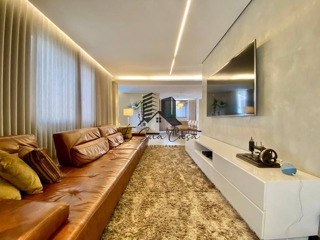 Casa à venda com 5 quartos, 420m² - Foto 6