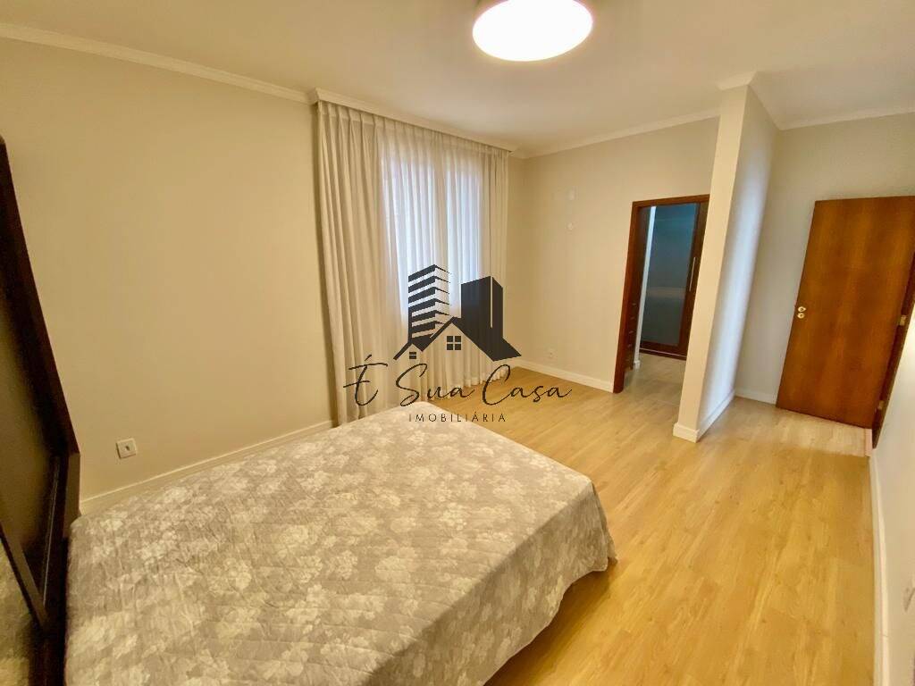 Casa à venda com 5 quartos, 420m² - Foto 31