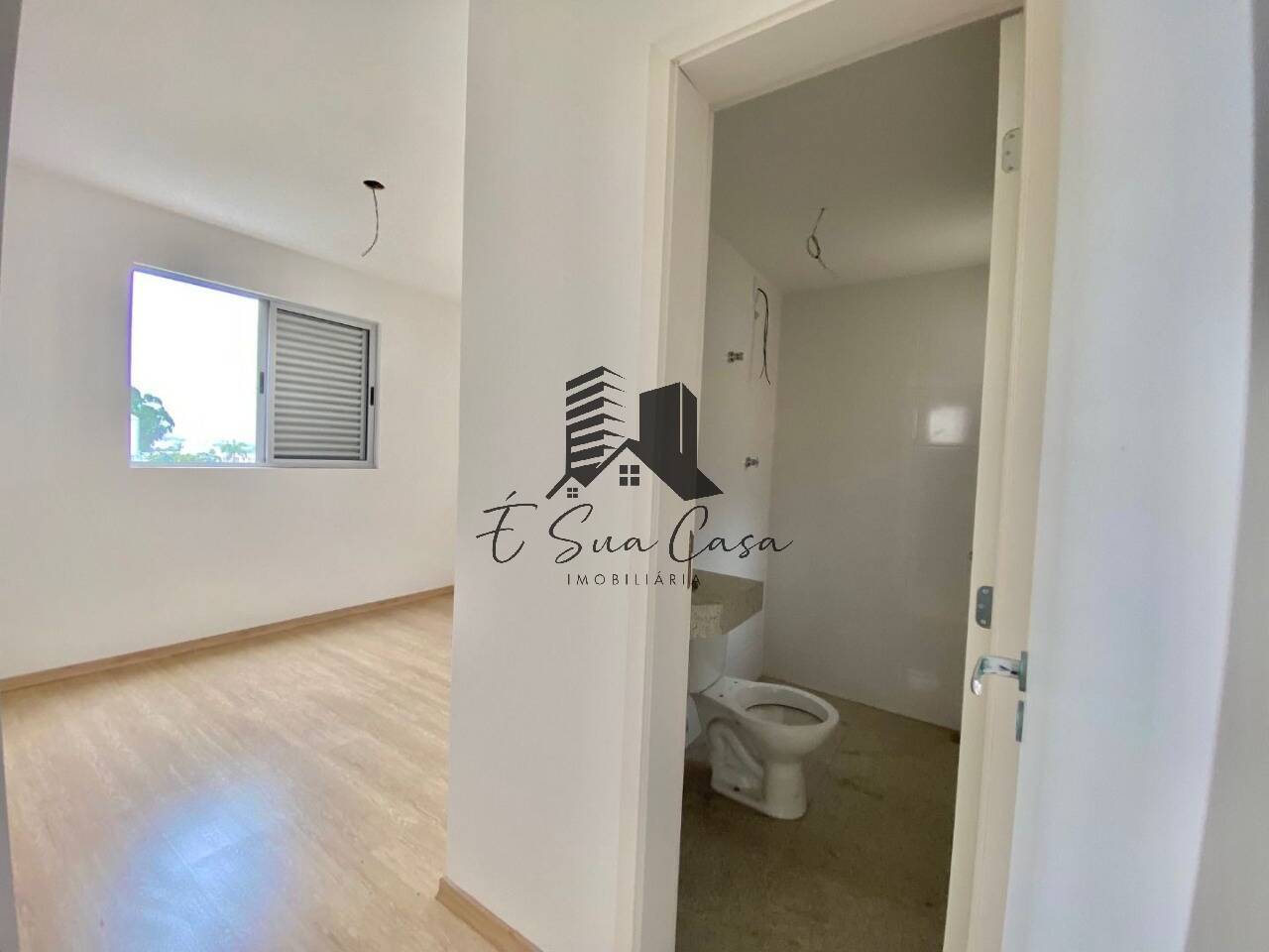 Apartamento à venda com 3 quartos, 88m² - Foto 4