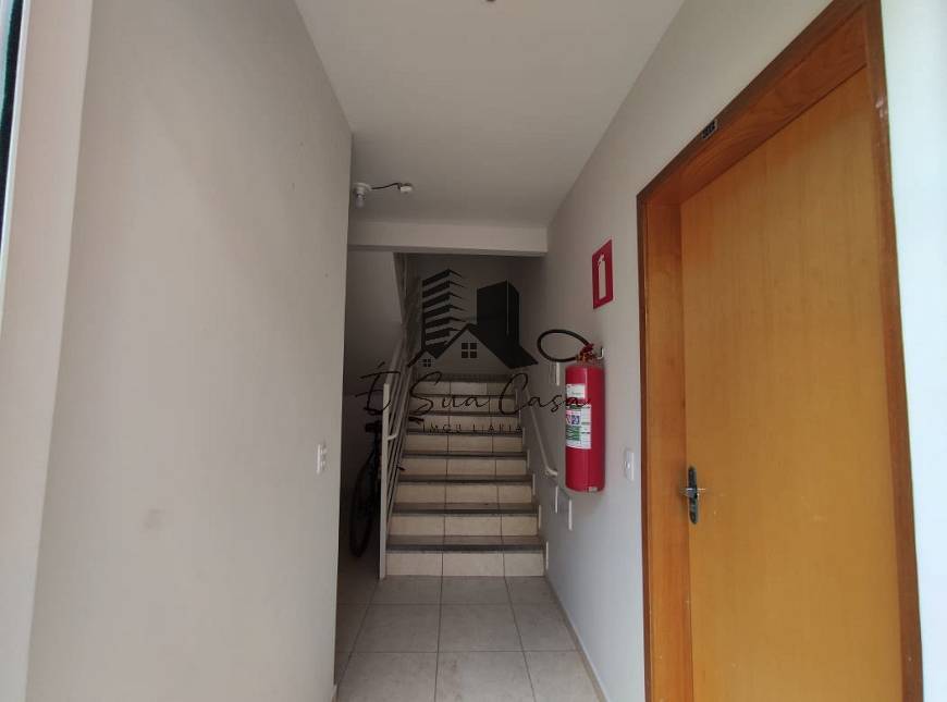 Apartamento à venda com 2 quartos, 47m² - Foto 2