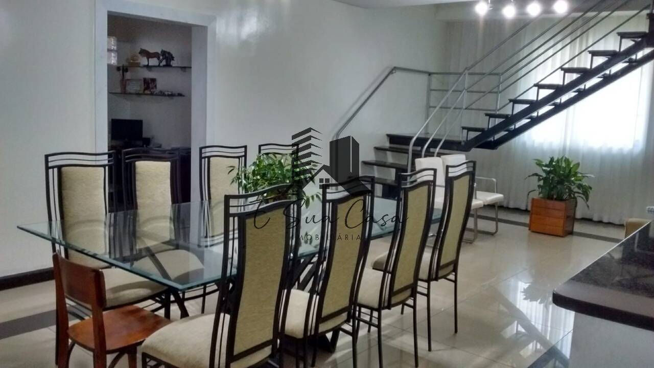 Casa à venda com 5 quartos, 511m² - Foto 1