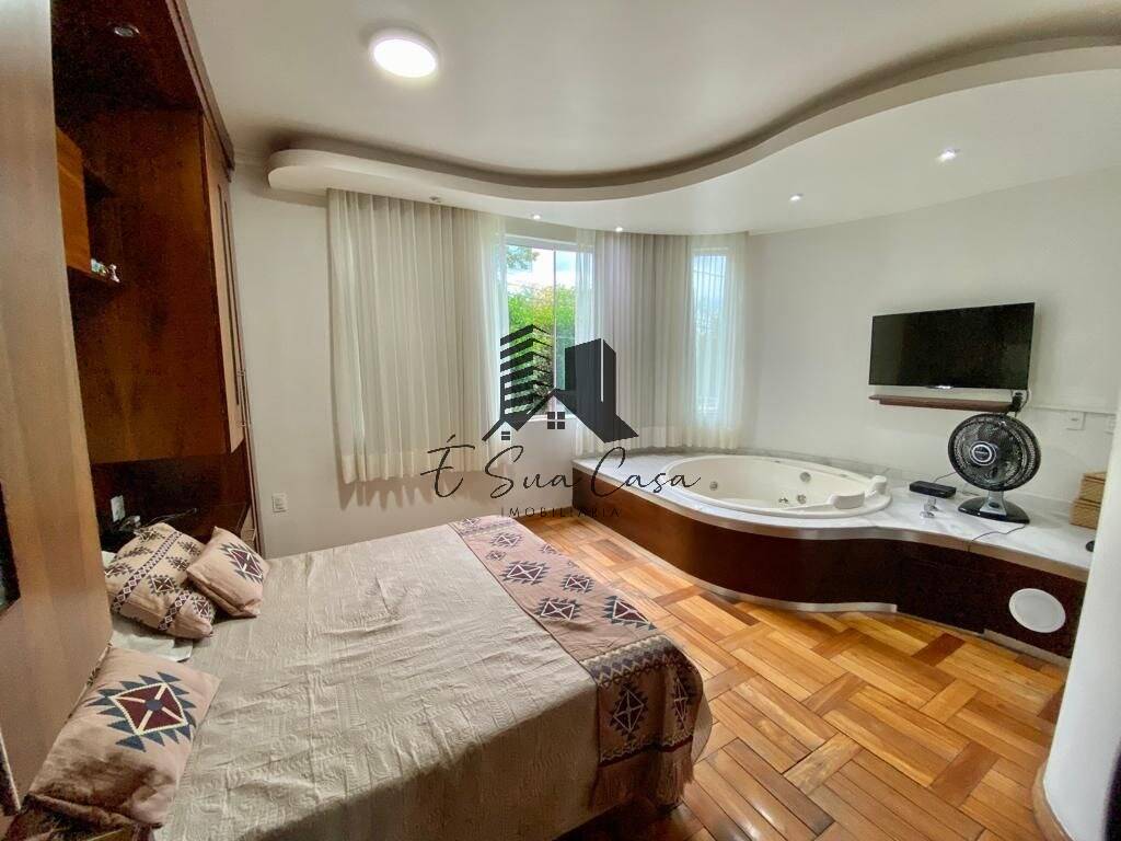 Casa à venda com 4 quartos, 275m² - Foto 11