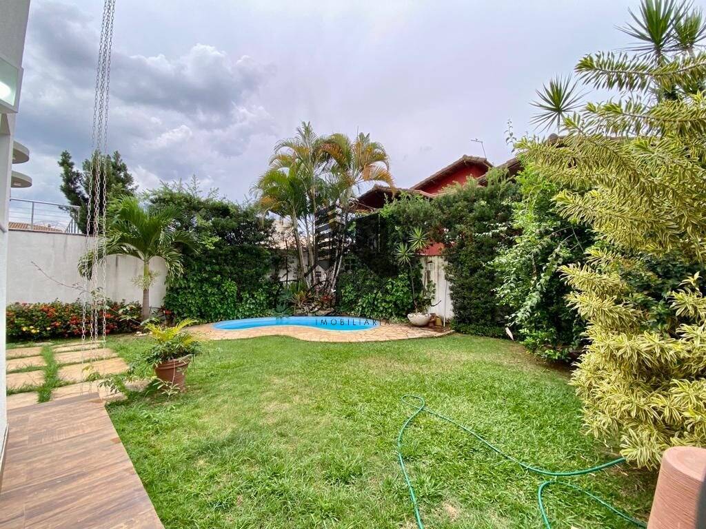 Casa à venda com 4 quartos, 275m² - Foto 25