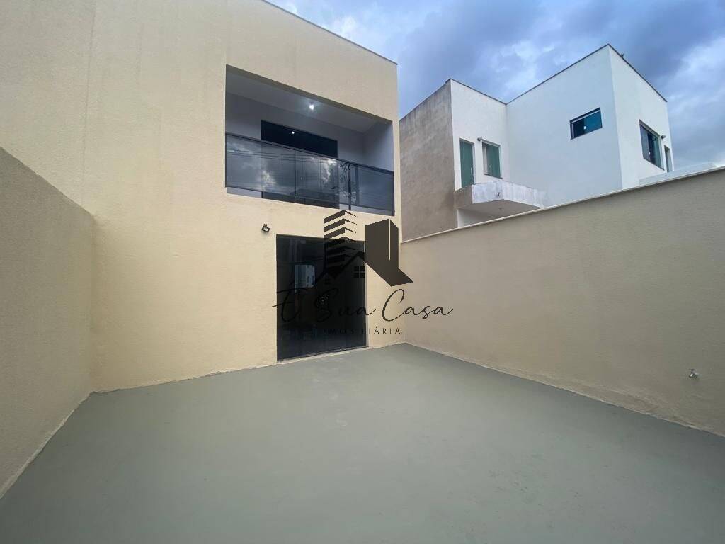 Casa à venda com 3 quartos, 110m² - Foto 4