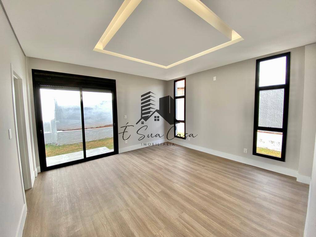 Casa à venda com 4 quartos, 260m² - Foto 9