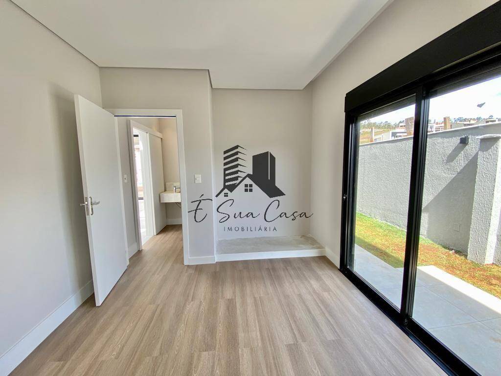 Casa à venda com 4 quartos, 260m² - Foto 7