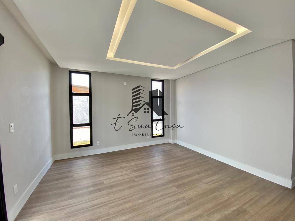 Casa à venda com 4 quartos, 260m² - Foto 13