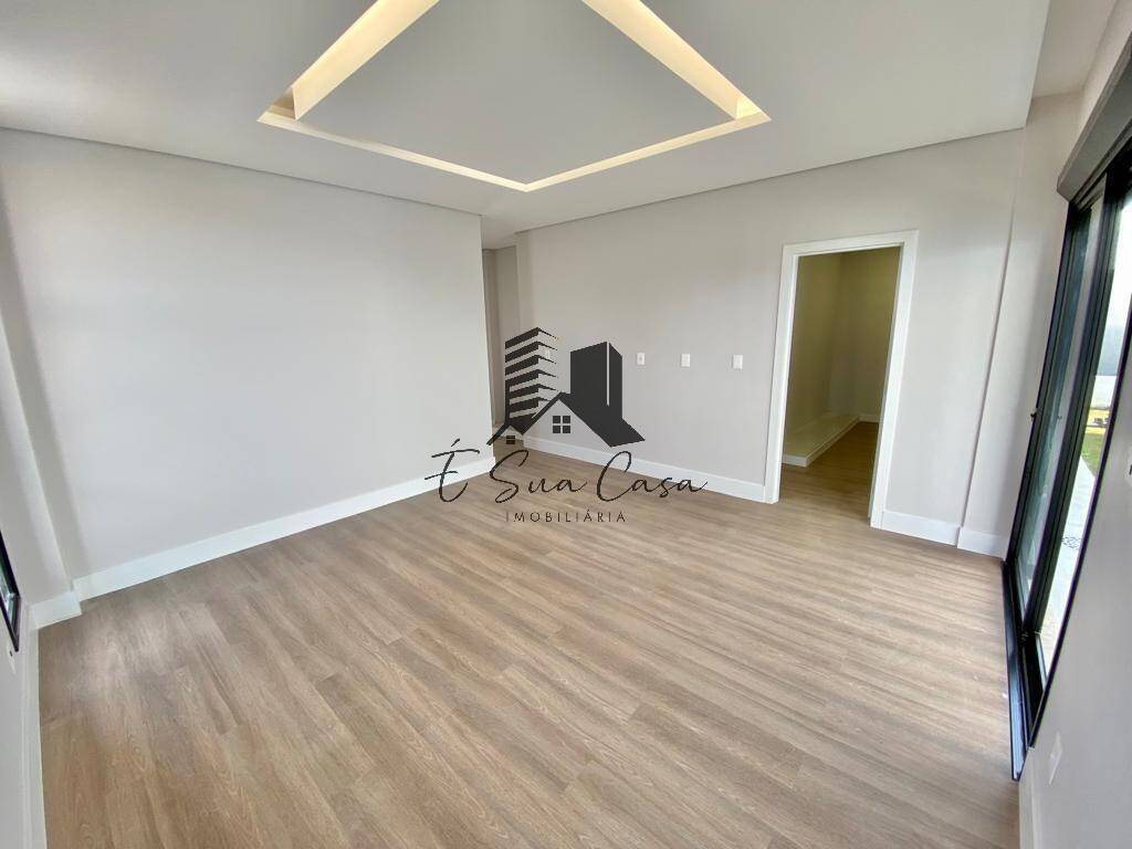 Casa à venda com 4 quartos, 260m² - Foto 12