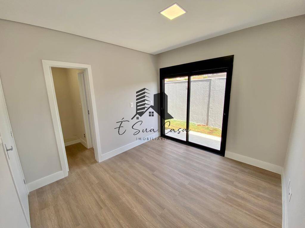 Casa à venda com 4 quartos, 260m² - Foto 10