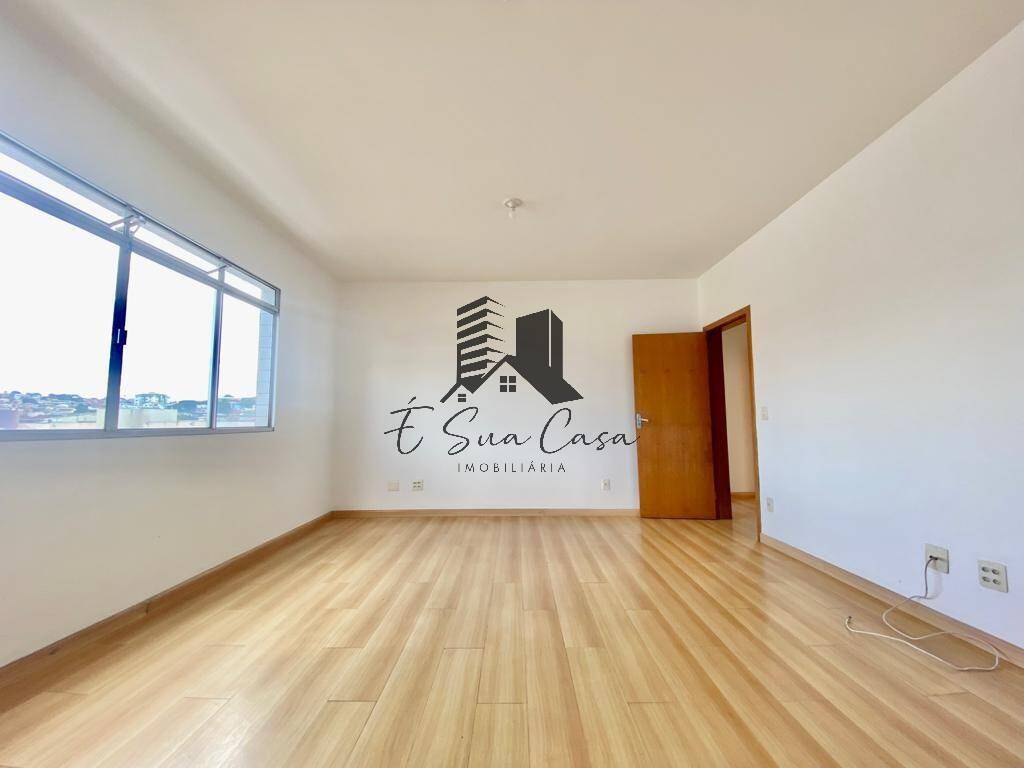 Apartamento à venda com 3 quartos, 86m² - Foto 1