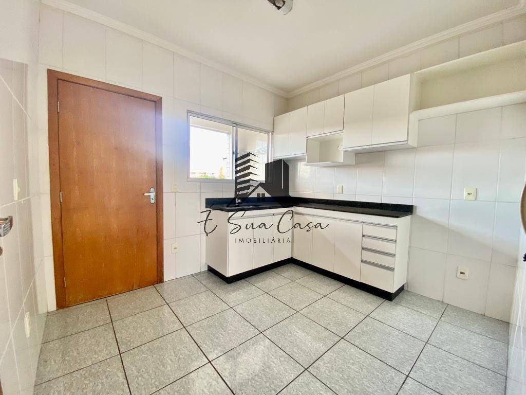 Apartamento à venda com 3 quartos, 86m² - Foto 17