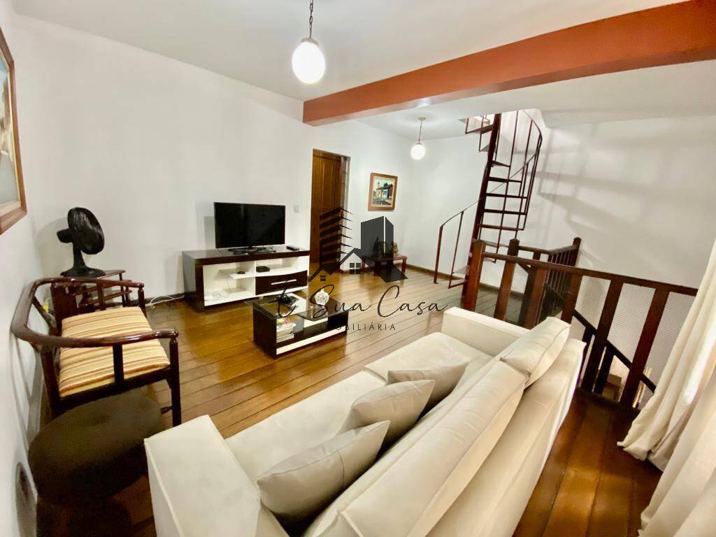 Casa à venda com 5 quartos, 291m² - Foto 18