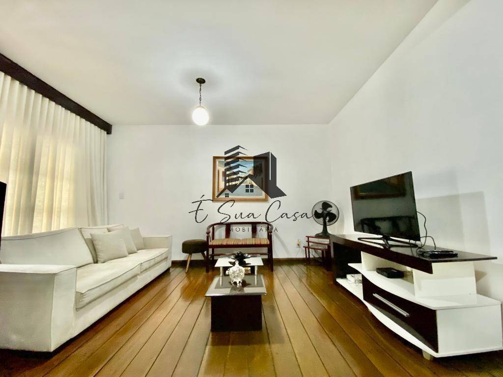 Casa à venda com 5 quartos, 291m² - Foto 16