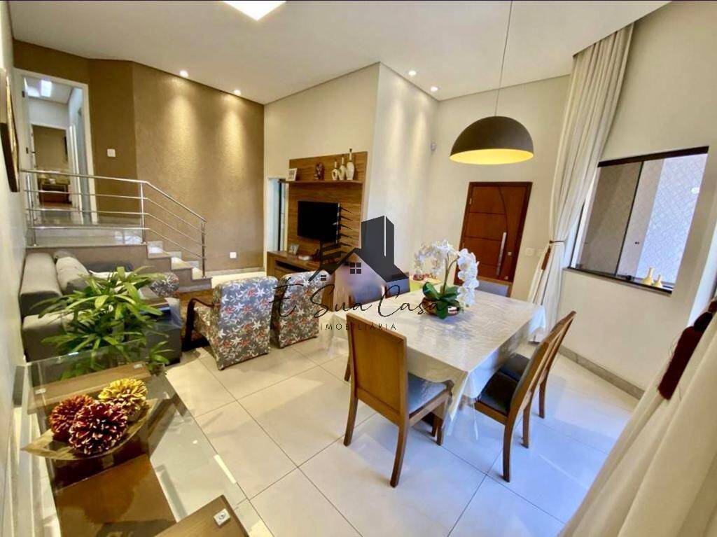 Casa à venda com 3 quartos, 210m² - Foto 5