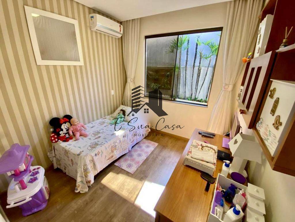 Casa à venda com 3 quartos, 210m² - Foto 10