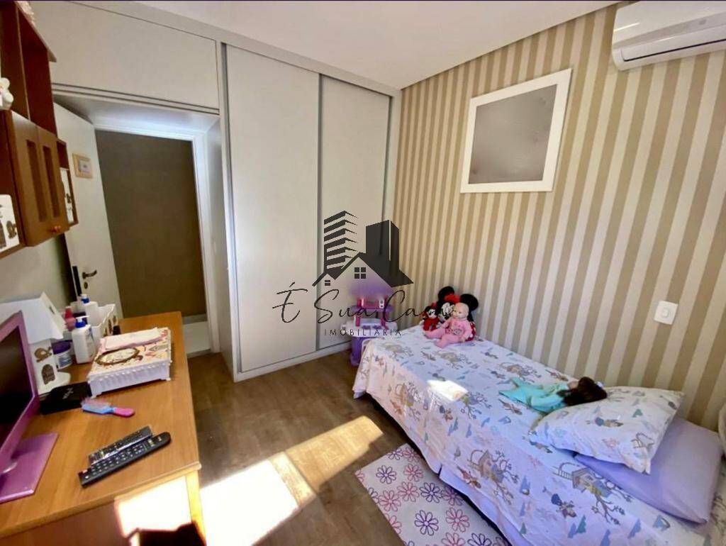 Casa à venda com 3 quartos, 210m² - Foto 11