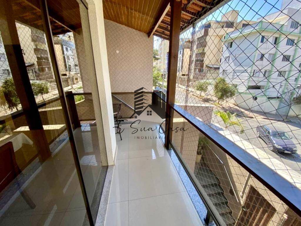 Casa à venda com 3 quartos, 210m² - Foto 19