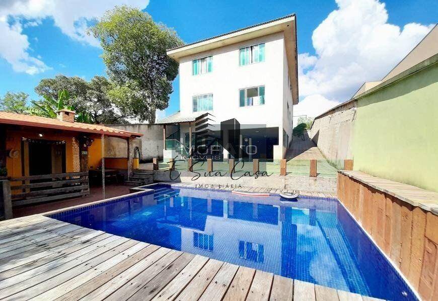 Casa à venda com 4 quartos, 950m² - Foto 1