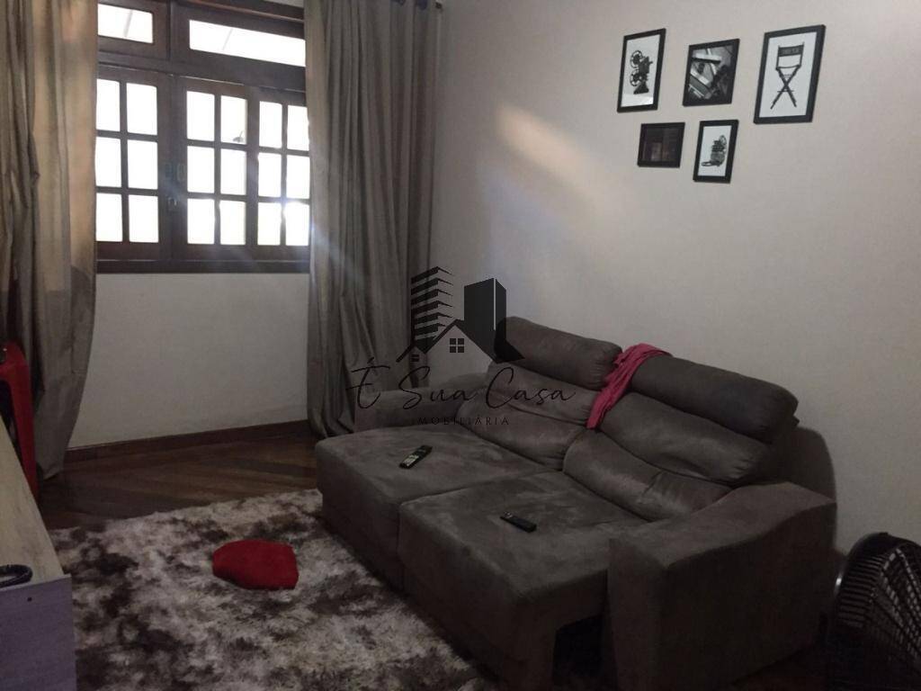 Casa à venda com 3 quartos, 320m² - Foto 8