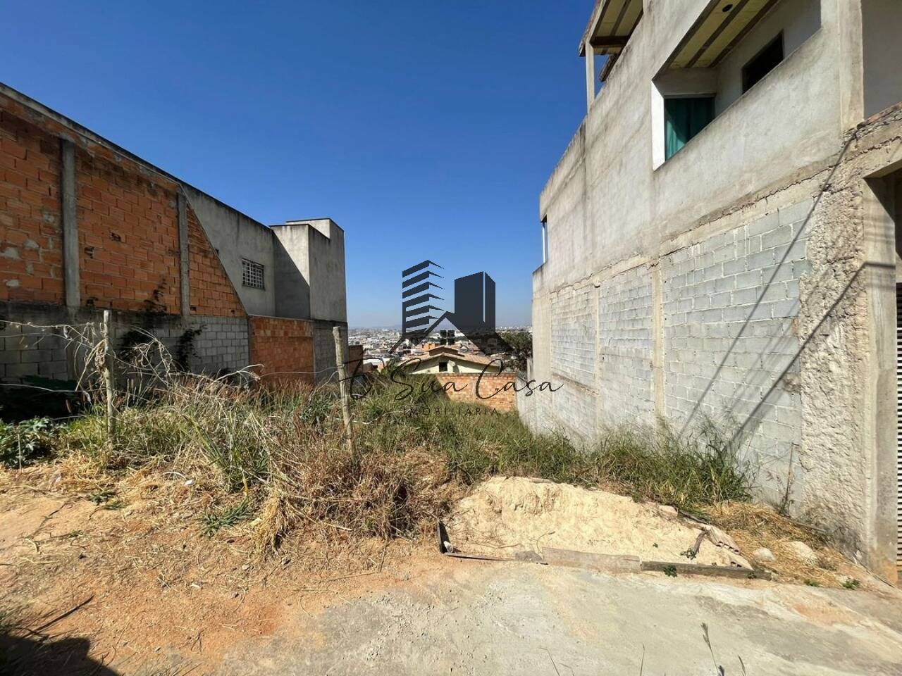 Terreno à venda, 200m² - Foto 1