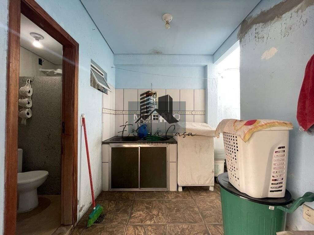 Casa à venda com 3 quartos, 200m² - Foto 19