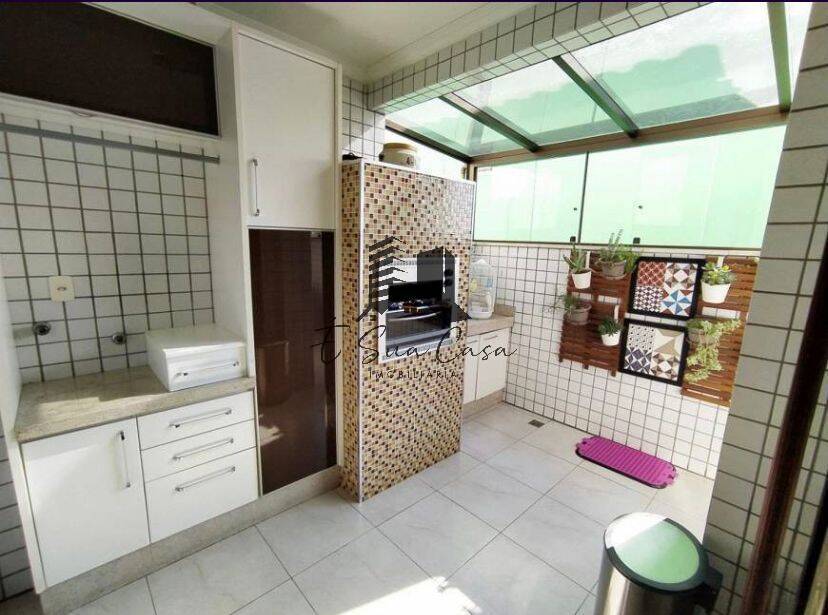 Apartamento à venda com 3 quartos, 142m² - Foto 12